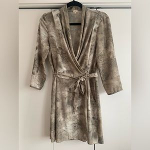 Aritzia Wilfred Wrap Dress | Size 6